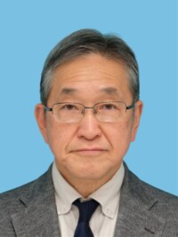 石井　繁雄