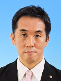 山口　靖