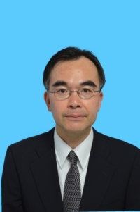 戸井田　慎也