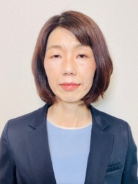 山田　智子