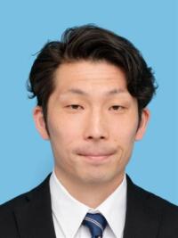 兼本　栄二