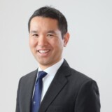河野　慎也