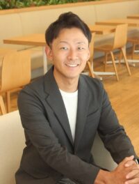 西風　秀一